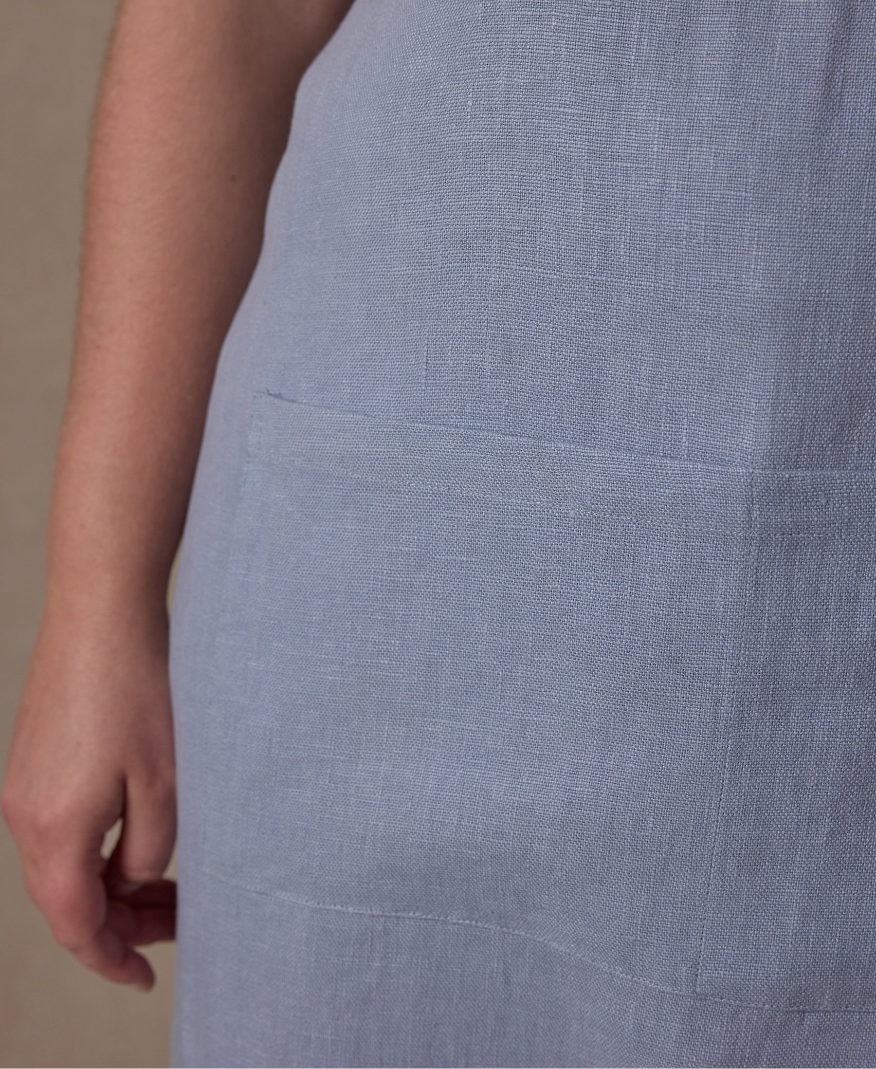 Jude Linen Apron - Steel Blue - Image 3