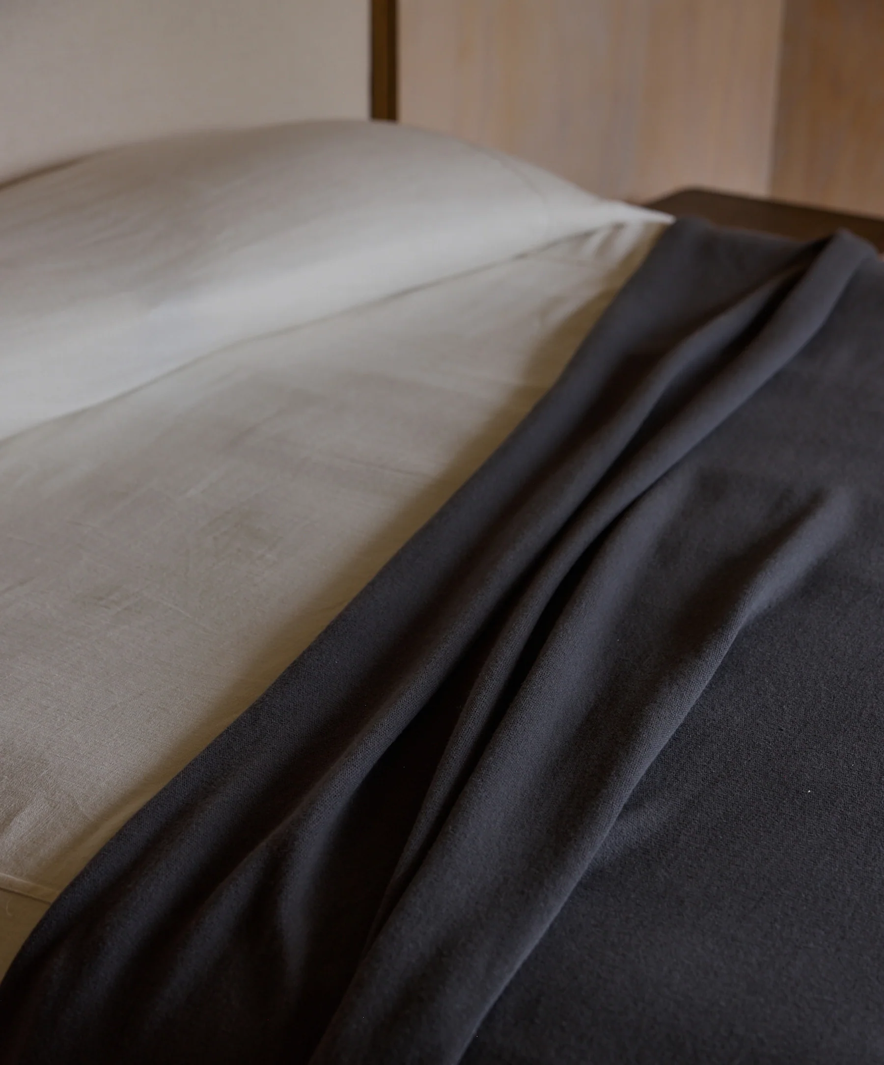 100% NZ Merino Wool Blanket - Slate - Image 4
