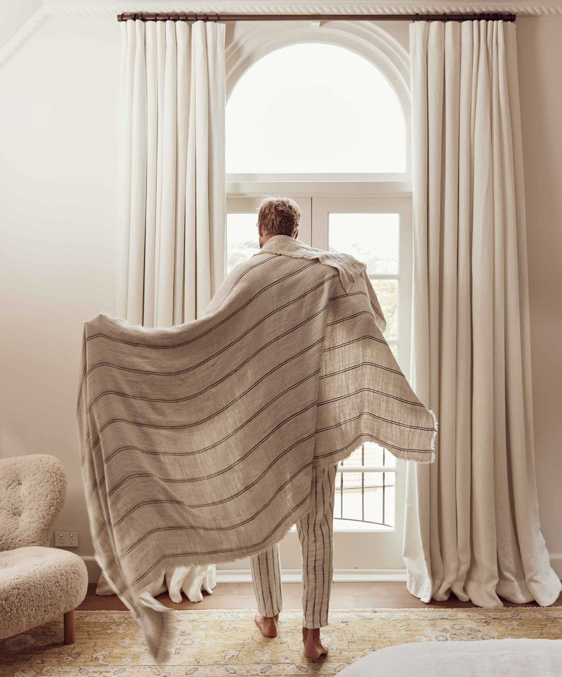 Mira Linen Throw - Ana - Image 3