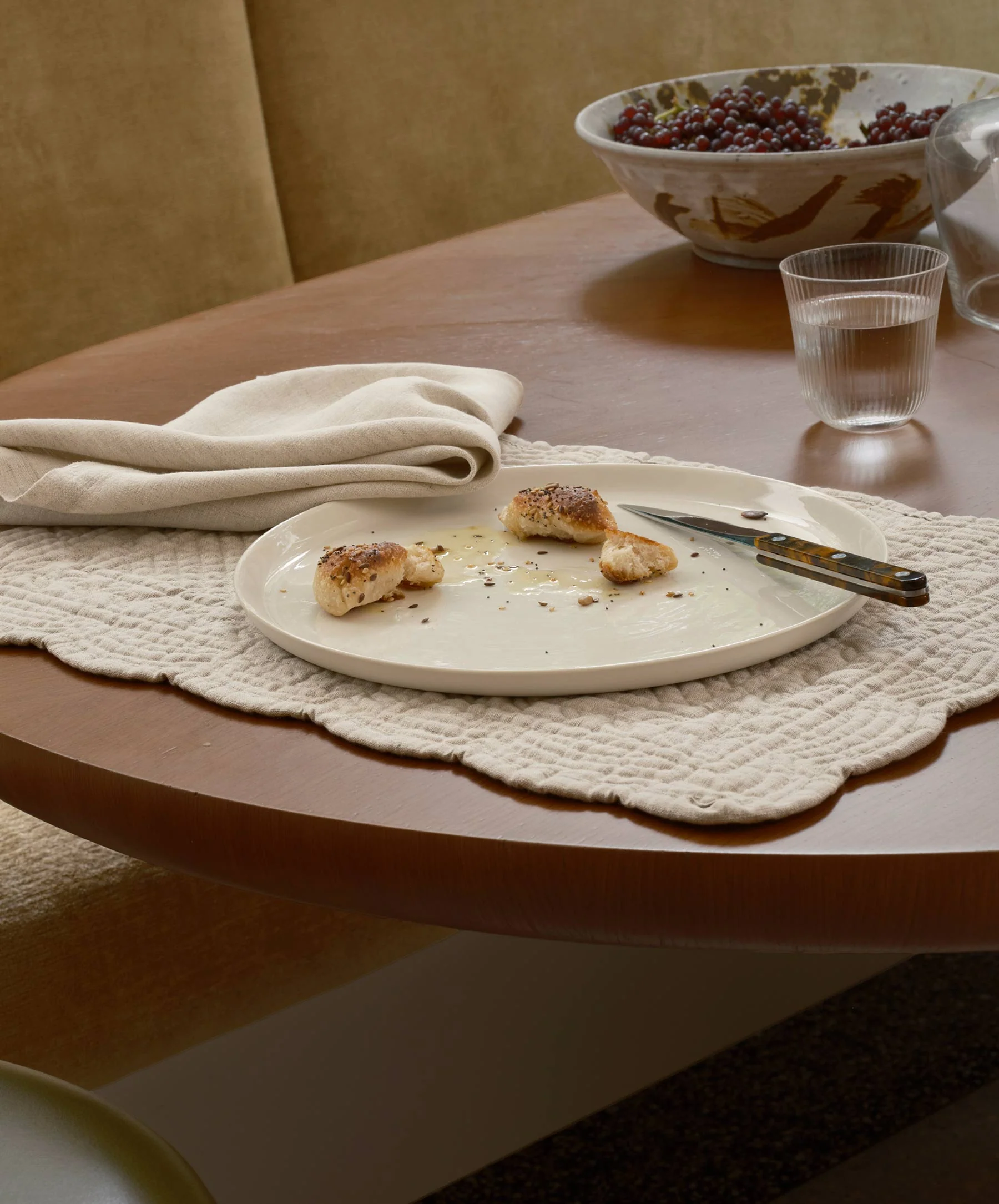 Scalloped Linen Placemats - Natural - Image 4