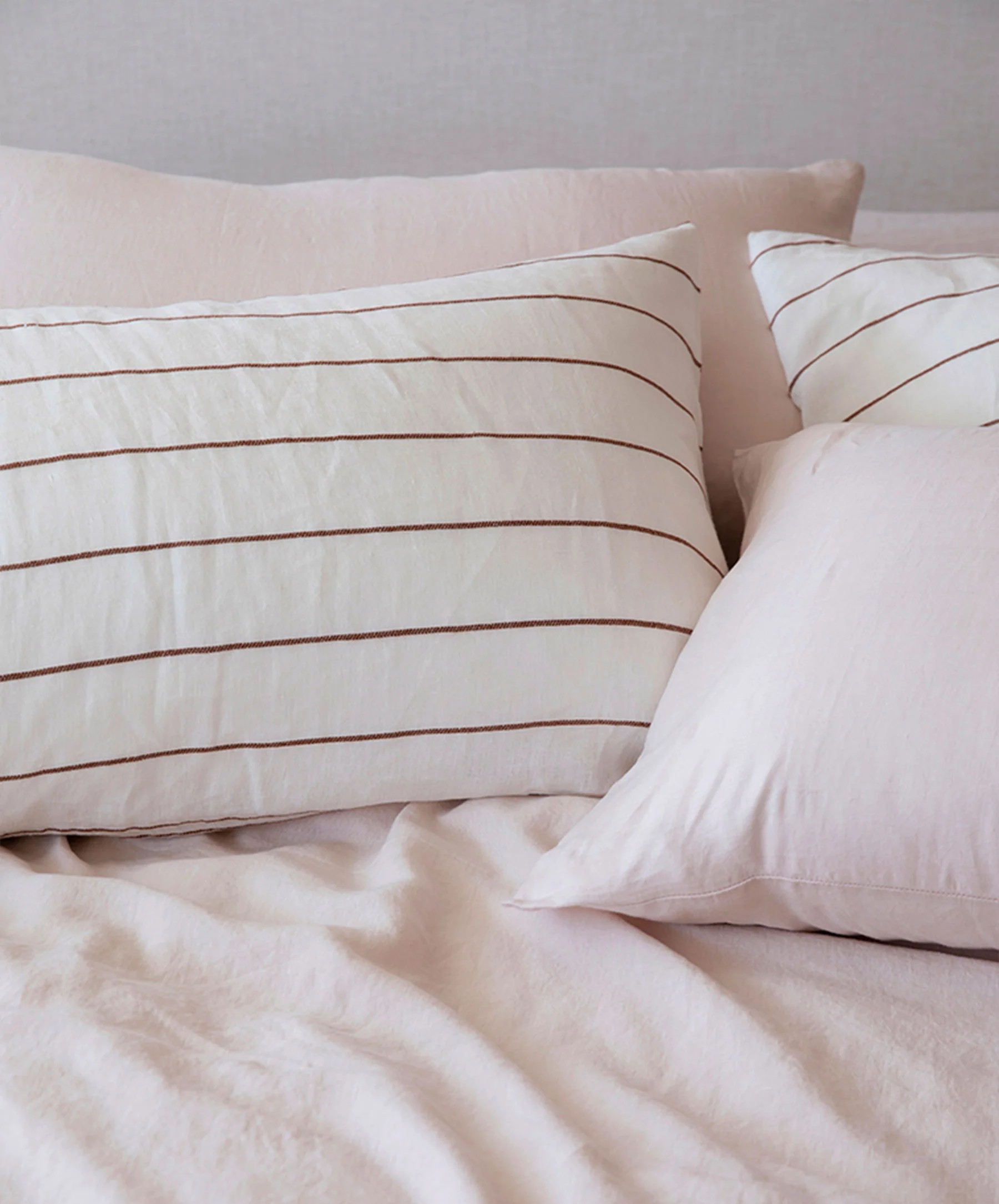 Set of 2 Linen Pillowcases - Blush - Image 5